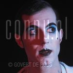 09-02-2005 Ara Halici at studio in Amsterdam, on behalf of musical Cabaret.

[keywords]Posed, Headshot, Singer, Actor[/keywords]